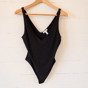 NWOT Leith v-neck Bodysuit Size Small